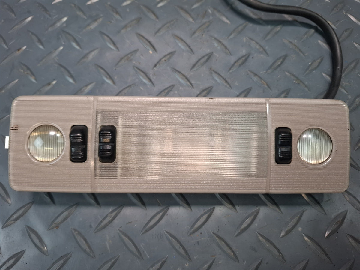 1994-1997 BMW E31 840Ci Interior Dome Reading Light Lamp 1374427