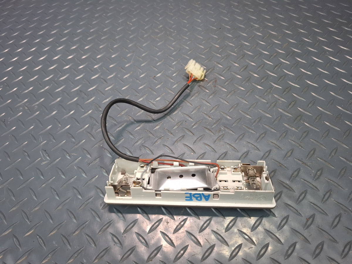1994-1997 BMW E31 840Ci Interior Dome Reading Light Lamp 1374427