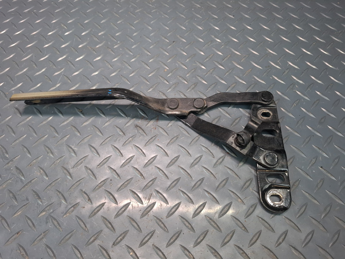 1994-1997 BMW E31 840Ci Rear Left & Right Trunk Hinge Set of 2