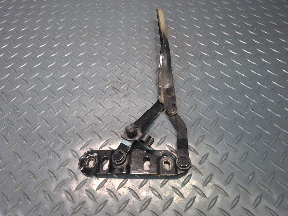 1994-1997 BMW E31 840Ci Rear Left & Right Trunk Hinge Set of 2