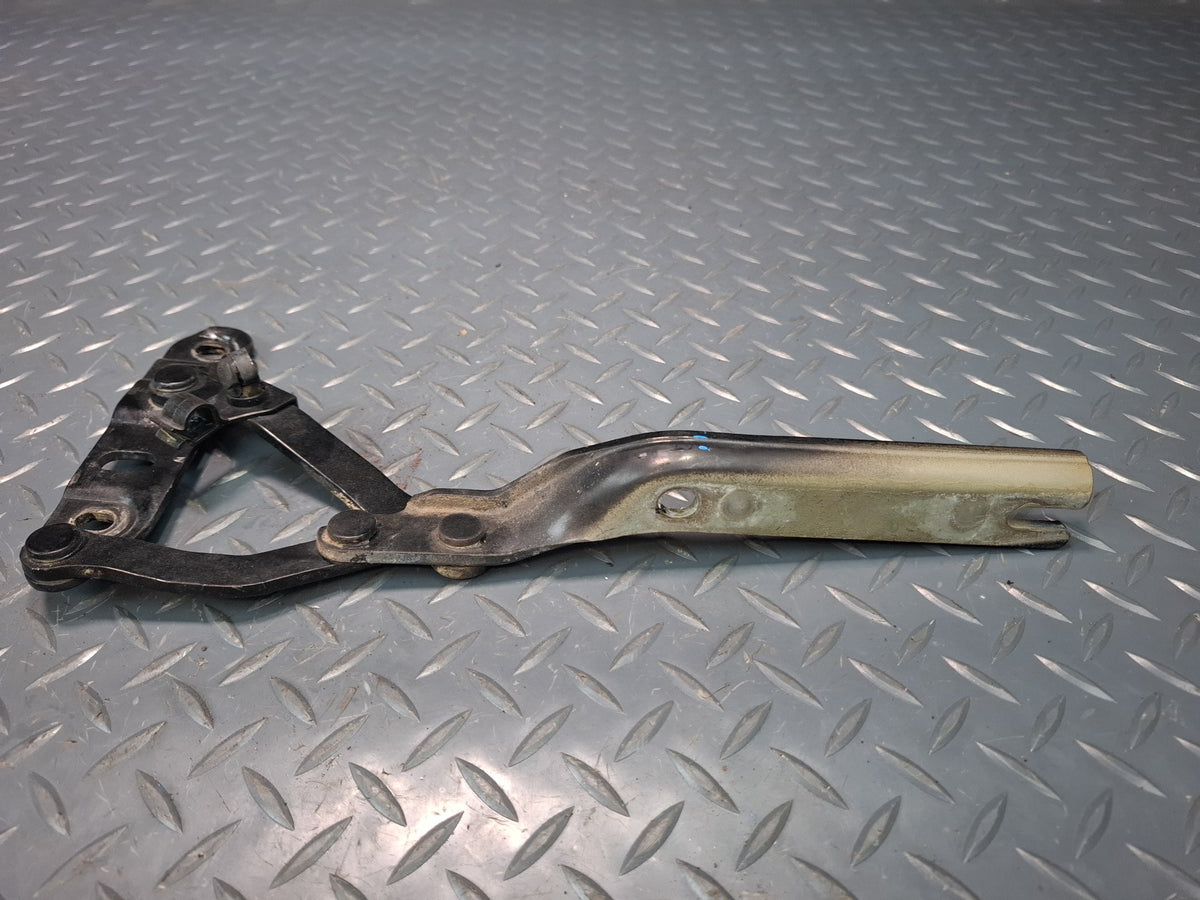 1994-1997 BMW E31 840Ci Rear Left & Right Trunk Hinge Set of 2