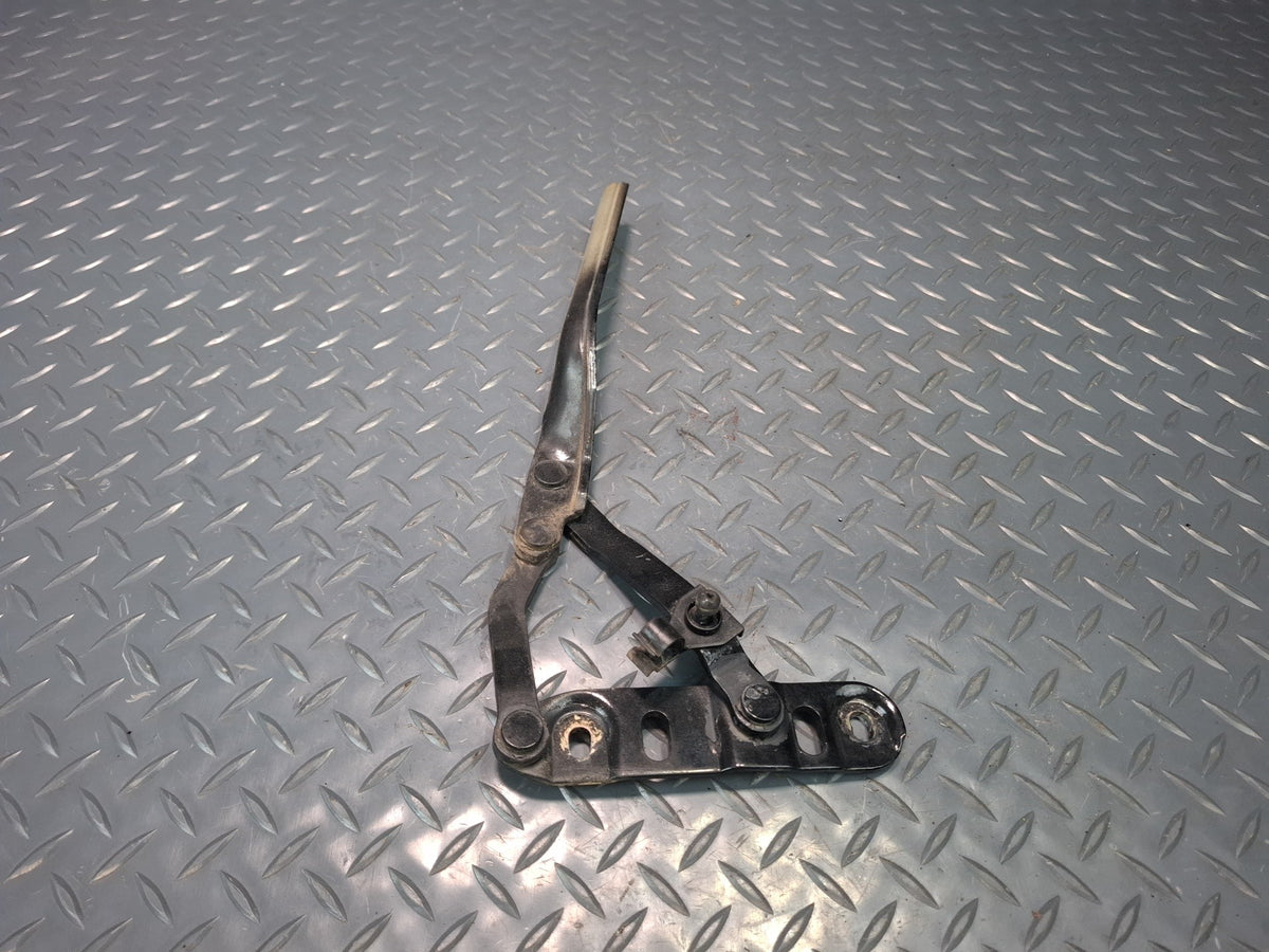 1994-1997 BMW E31 840Ci Rear Left & Right Trunk Hinge Set of 2