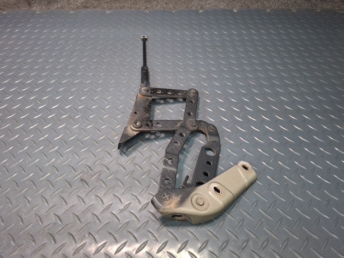 1994-1997 BMW E31 840Ci Front Left & Right Hood Hinge w Shock Support Set