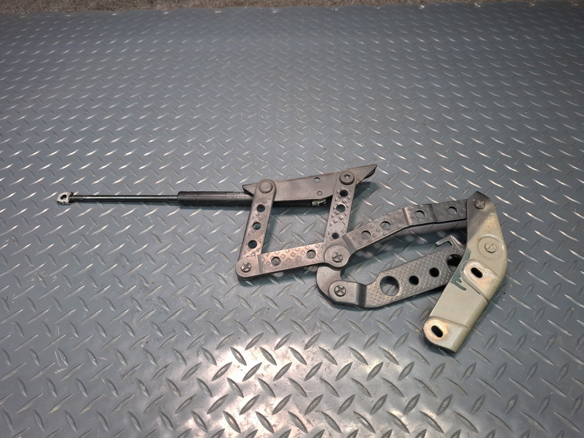 1994-1997 BMW E31 840Ci Front Left & Right Hood Hinge w Shock Support Set