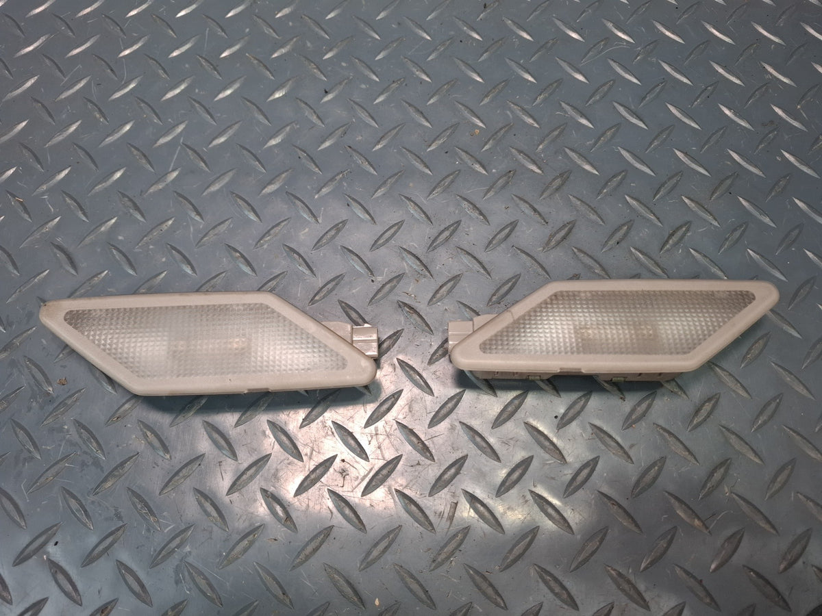 1994-1997 BMW E31 840Ci Rear Left & Right C Pillar Interior Light Lamp Set of 2