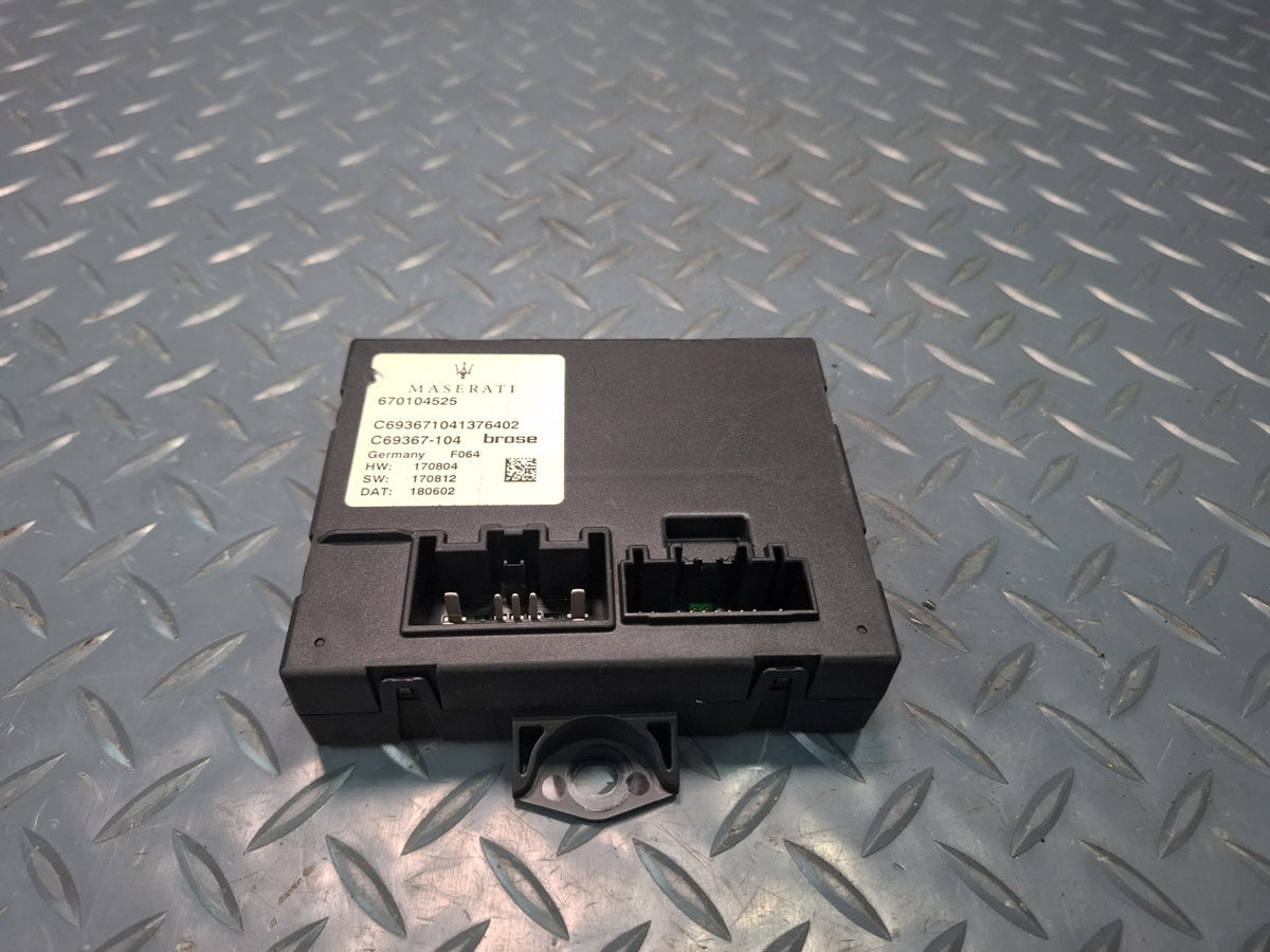 2017-2020 Maserati Levante M161 Trunk Tailgate Liftgate Control Module 670104525
