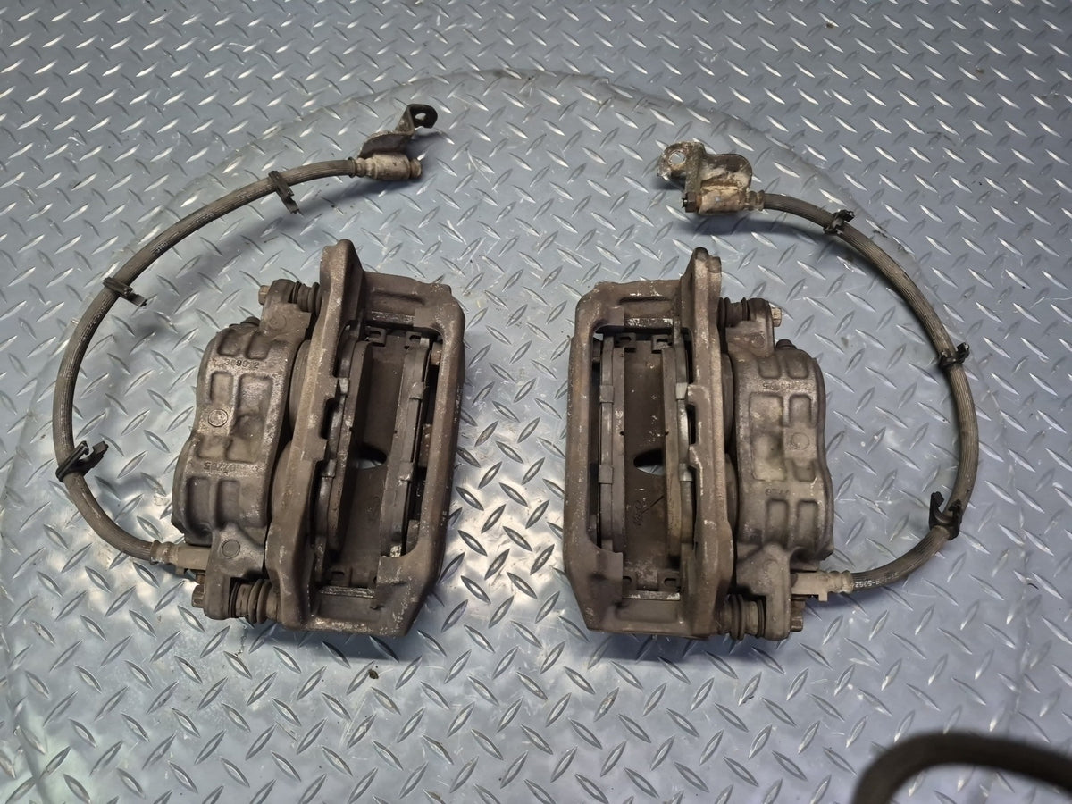 02-05 Ford Thunderbird Set of 2 Front Left & Right Brake Caliper OEM