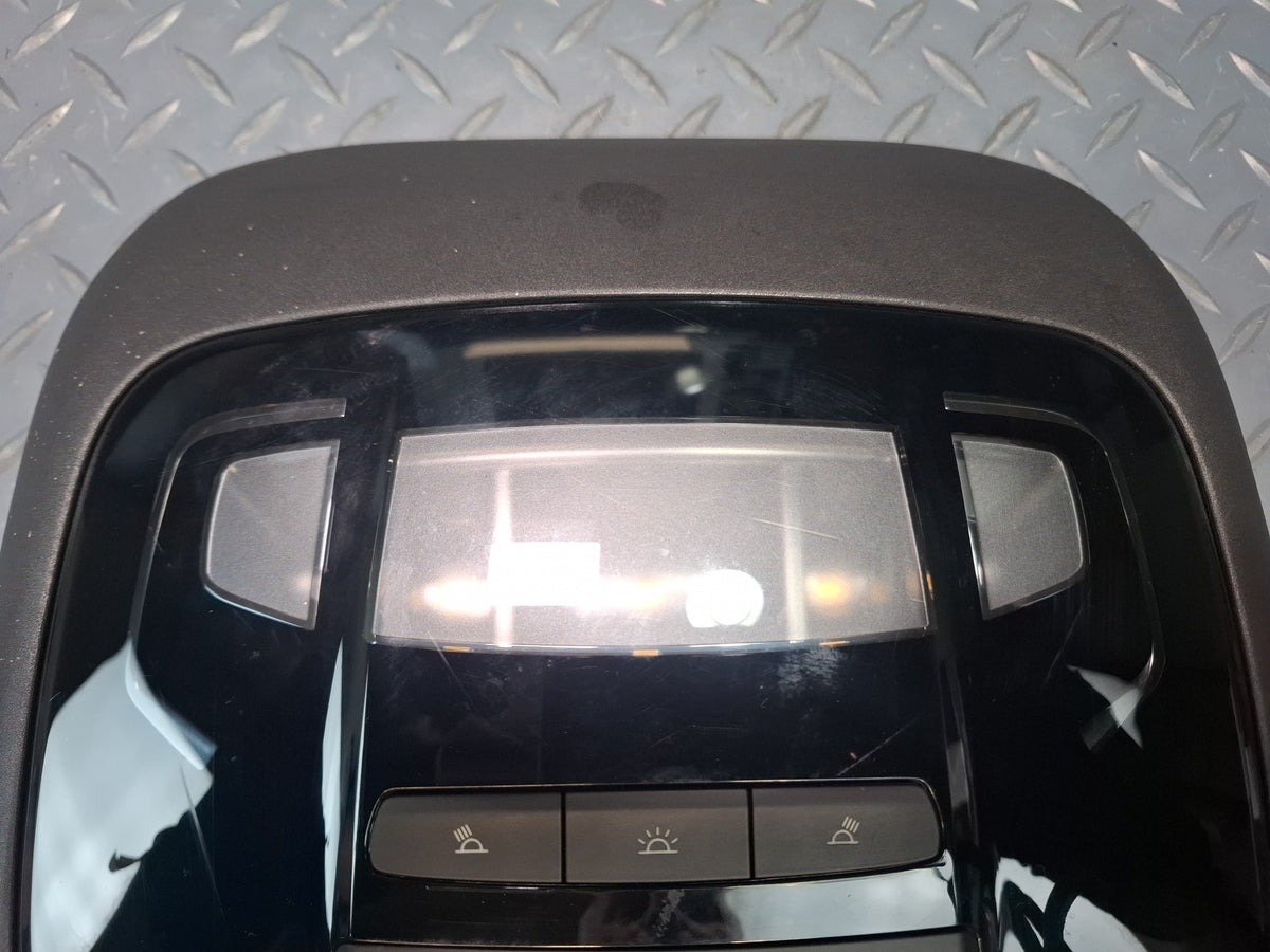 2017-2020 Maserati Levante M161 Overhead Console Dome Reading Light w Homelink
