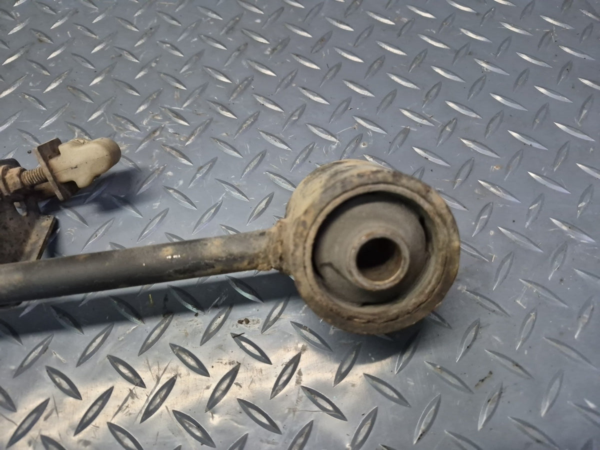 93-99 Toyota Hiace KZH106W 4WD Set of 2 Rear Left Lower & Upper Control Arm OEM