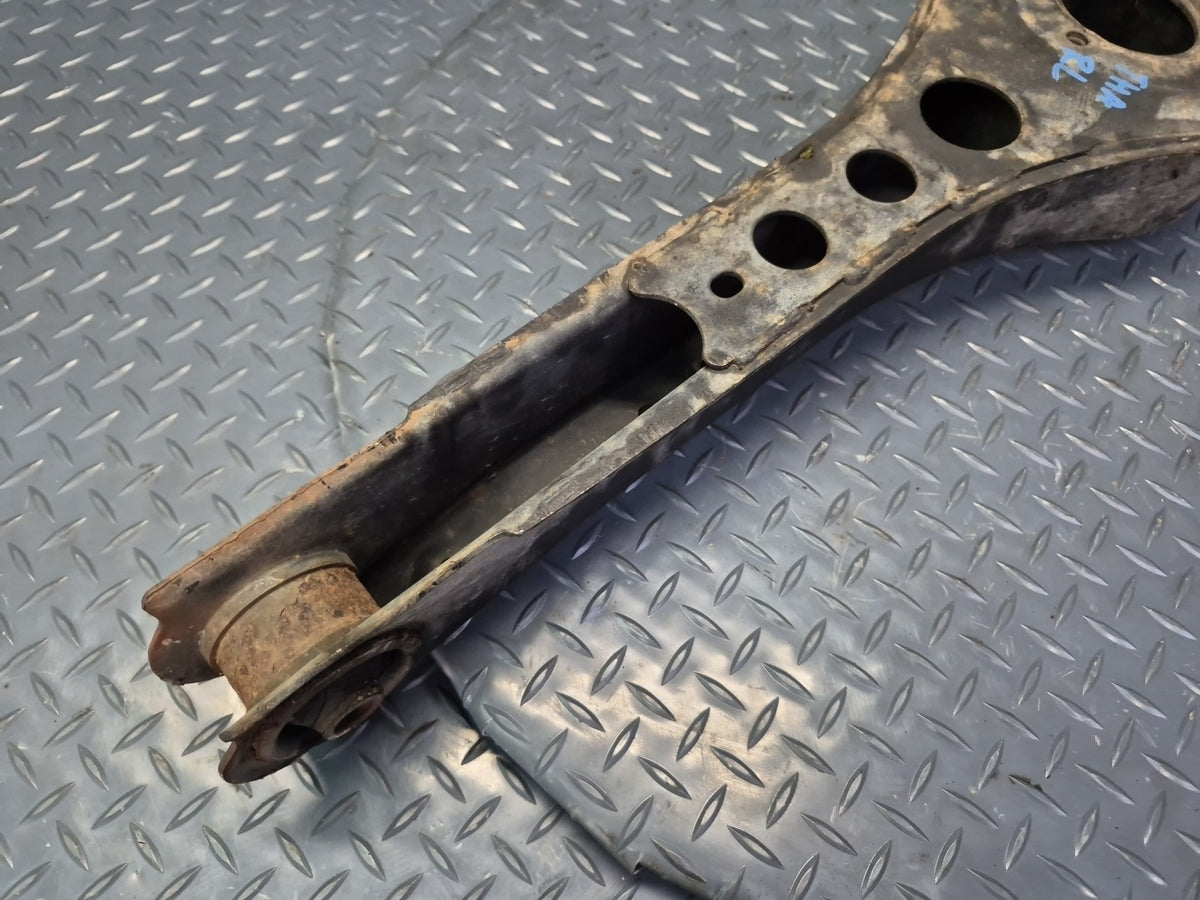 93-99 Toyota Hiace KZH106W 4WD Set of 2 Rear Left Lower & Upper Control Arm OEM