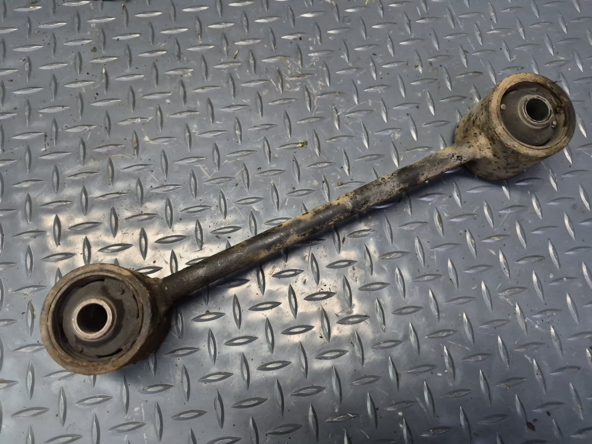 93-99 Toyota Hiace KZH106W 4WD Set of 2 Rear Right Lower & Upper Control Arm OEM