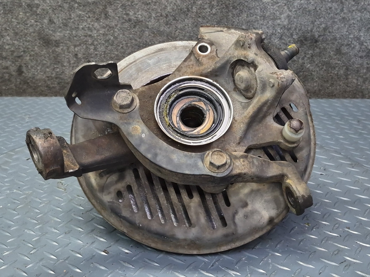 93-96 Toyota Hiace KZH106W 4WD Front Right Spindle Knuckle Wheel Hub Bearing OEM