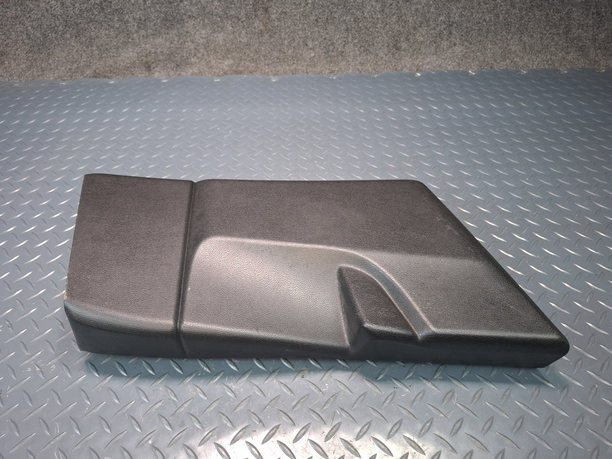 2017-2020 Maserati Levante M161 Center Interior B Pillar Lower Trim Panel Set
