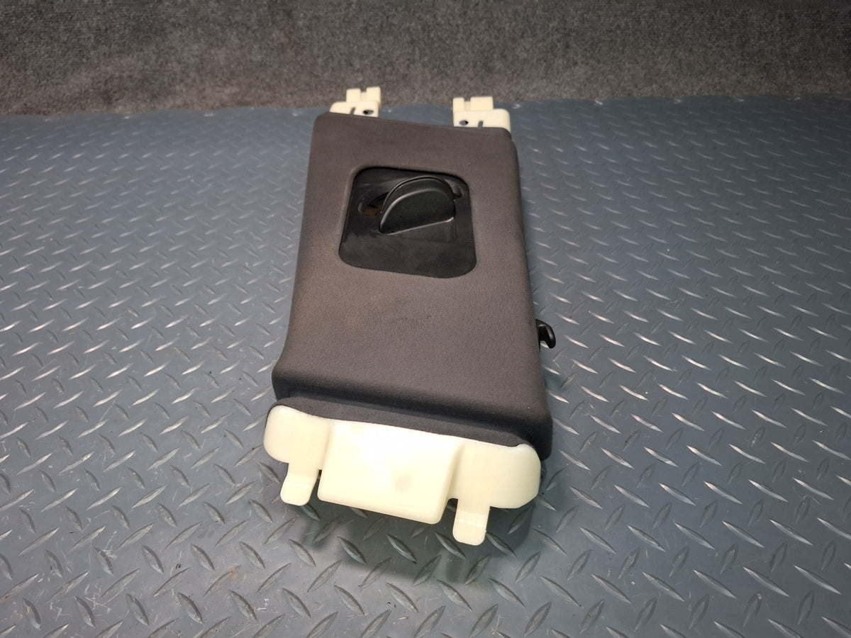 2017-2020 Maserati Levante M161 Center Interior B Pillar Upper Trim Panel Set