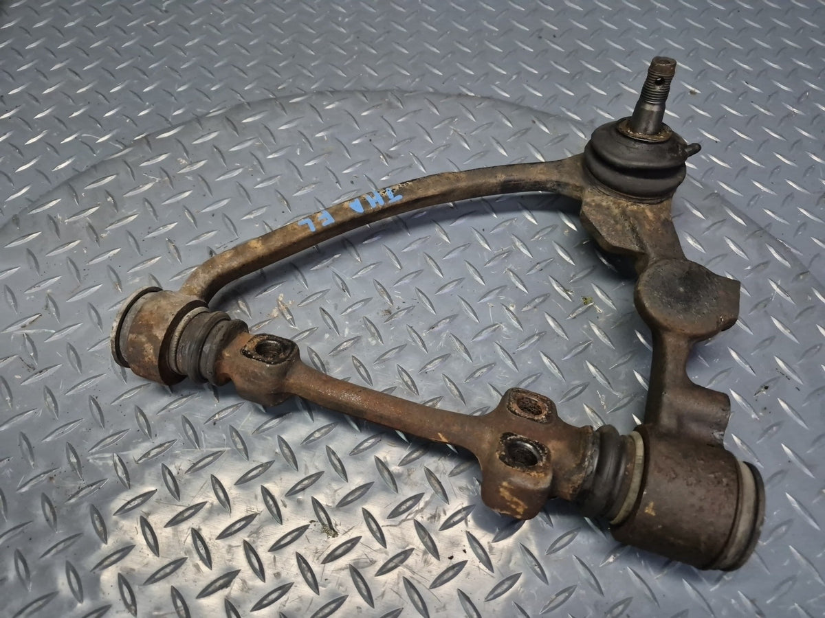 93-95 Toyota Hiace KZH106W 4WD Set of 2 Front Left & Right Upper Control Arm OEM