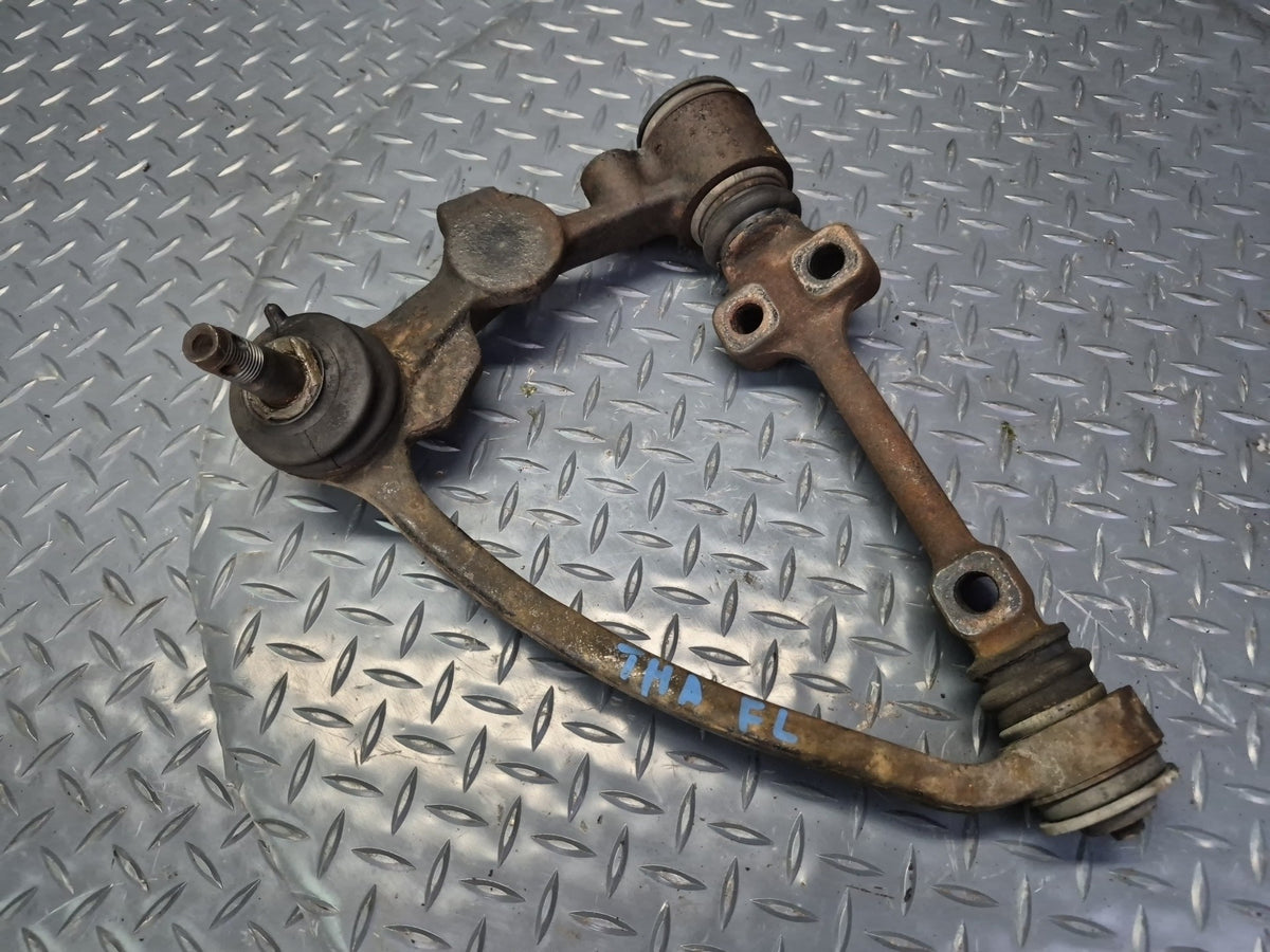 93-95 Toyota Hiace KZH106W 4WD Set of 2 Front Left & Right Upper Control Arm OEM