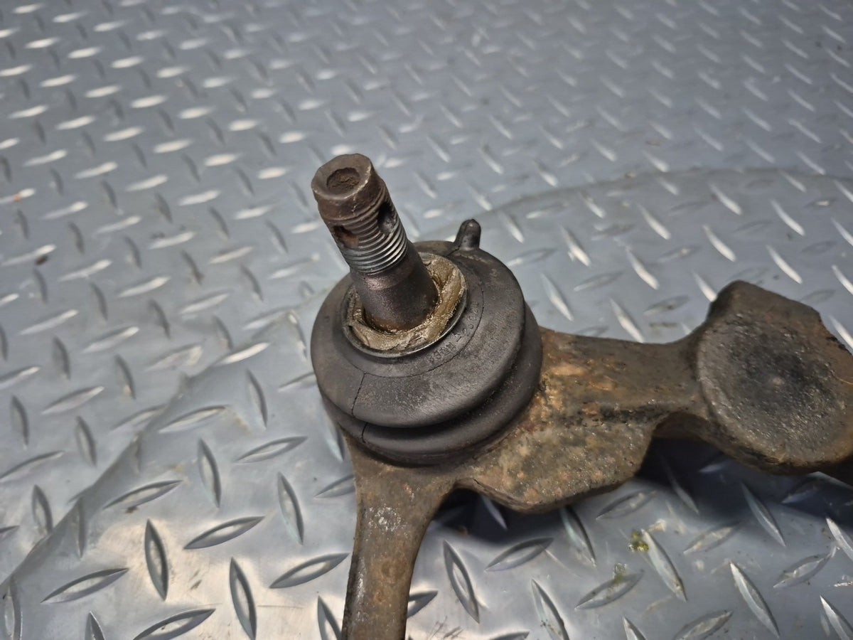 93-95 Toyota Hiace KZH106W 4WD Set of 2 Front Left & Right Upper Control Arm OEM