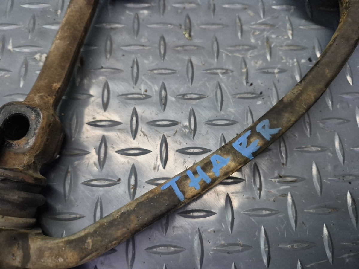 93-95 Toyota Hiace KZH106W 4WD Set of 2 Front Left & Right Upper Control Arm OEM