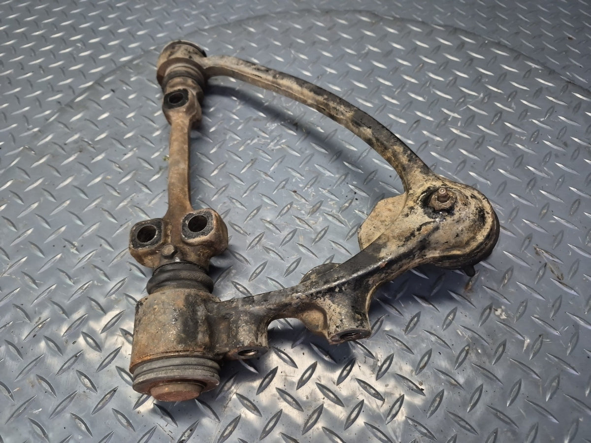 93-95 Toyota Hiace KZH106W 4WD Set of 2 Front Left & Right Upper Control Arm OEM