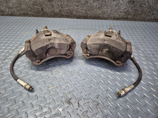 93-96 Toyota Hiace KZH106W 4WD Set of 2 Front Left & Right Brake Caliper OEM