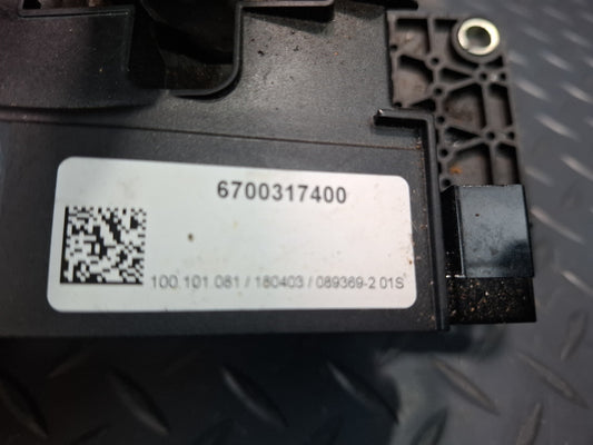 17-20 Maserati Quattroporte M156 Automatic Transmission Shifter Gear Selector