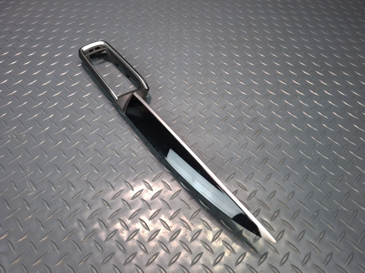 2017-2020 Maserati Levante M161 Dash Front Right Trim Bezel Panel