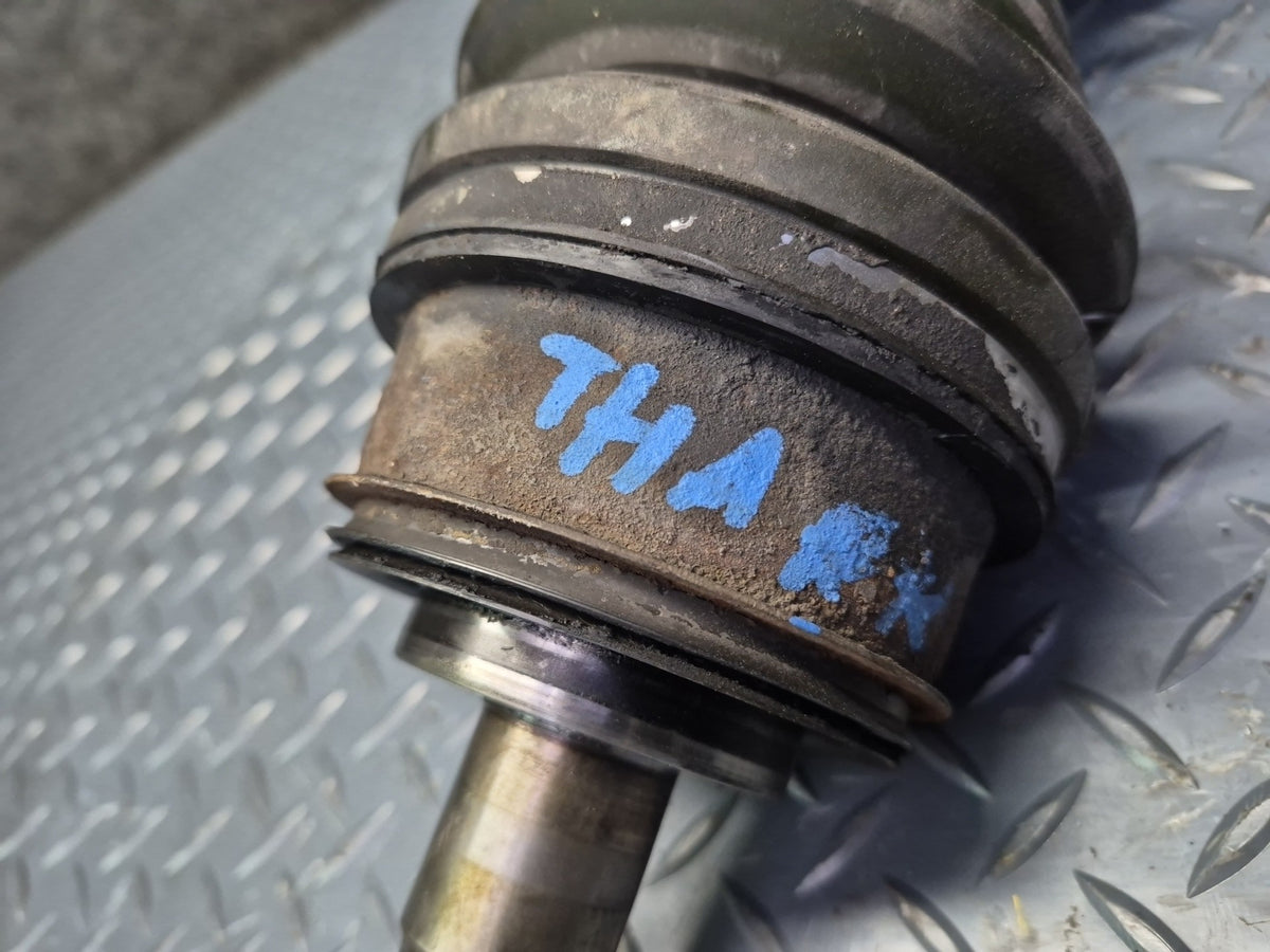 93-95 Toyota Hiace KZH106W 4WD Front Right Suspension Axle Shaft OEM