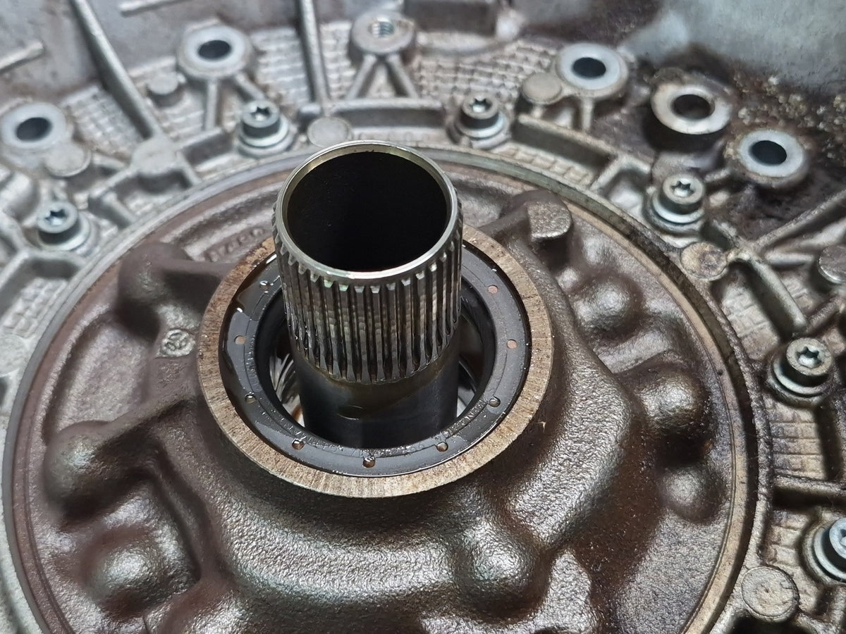 97-98 Mercedes R129 SL 722.6 Automatic Transmission Oil Pump w Bell Housing 76K