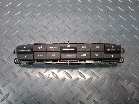 2017-2020 Maserati Levante M161 Dash Hvac A/C Heater Climate Control Switch