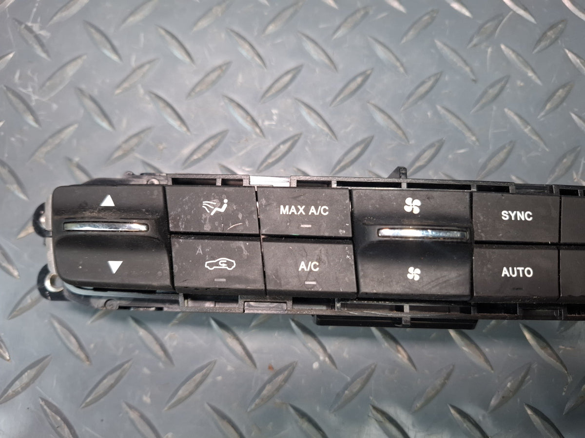 2017-2020 Maserati Levante M161 Dash Hvac A/C Heater Climate Control Switch