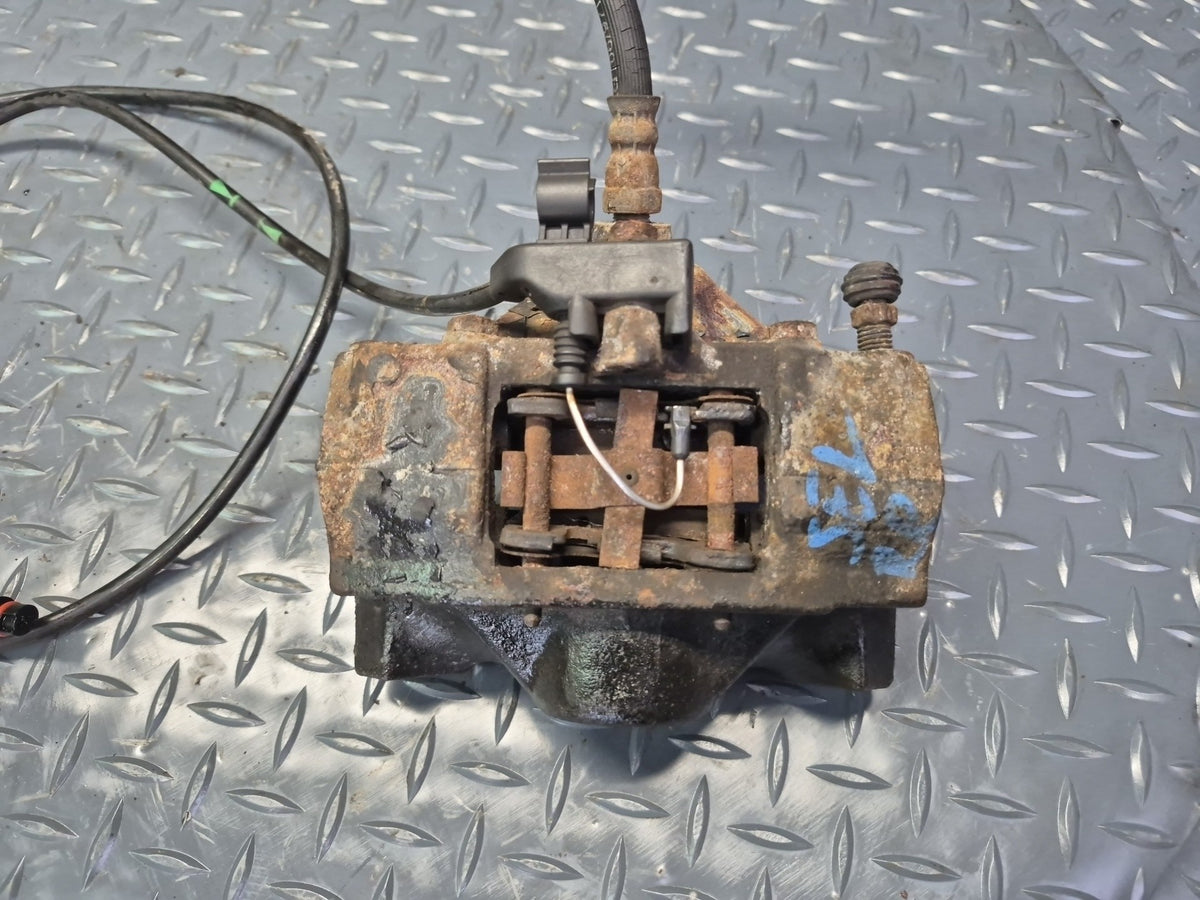 96-98 Mercedes R129 Sl-class Set of 2 Rear Left & Right Brake Caliper OEM