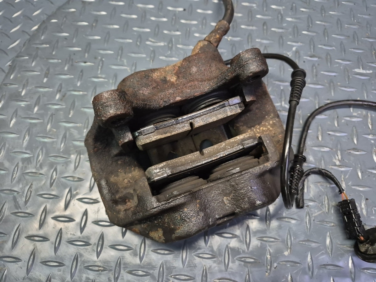 96-98 Mercedes R129 Sl-class Set of 2 Front Left & Right Brake Caliper OEM
