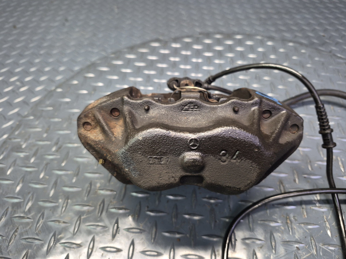 96-98 Mercedes R129 Sl-class Set of 2 Front Left & Right Brake Caliper OEM