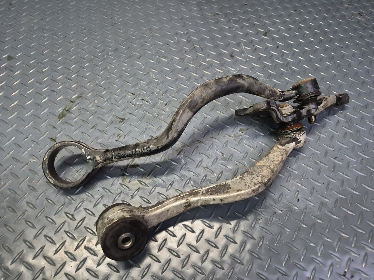 1994-1997 BMW E31 840Ci Front Left Suspension Control Arm Set