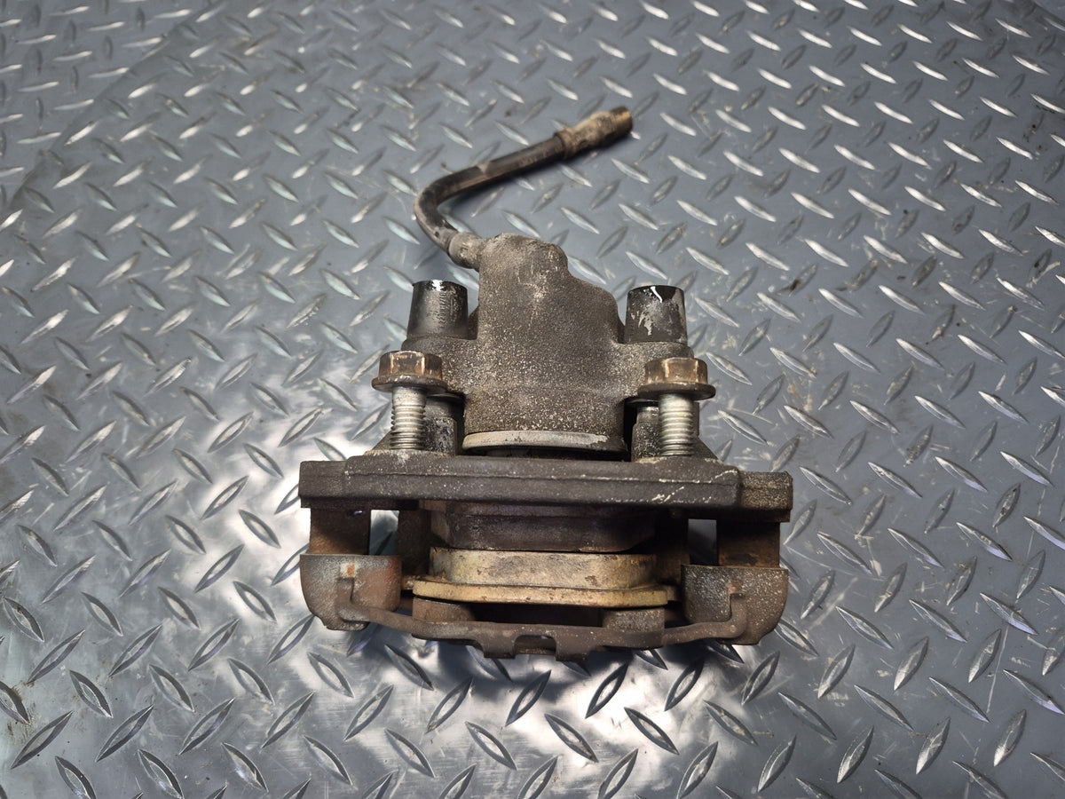 1994-1997 BMW E31 840Ci Rear Left & Right Brake Caliper Set of 2