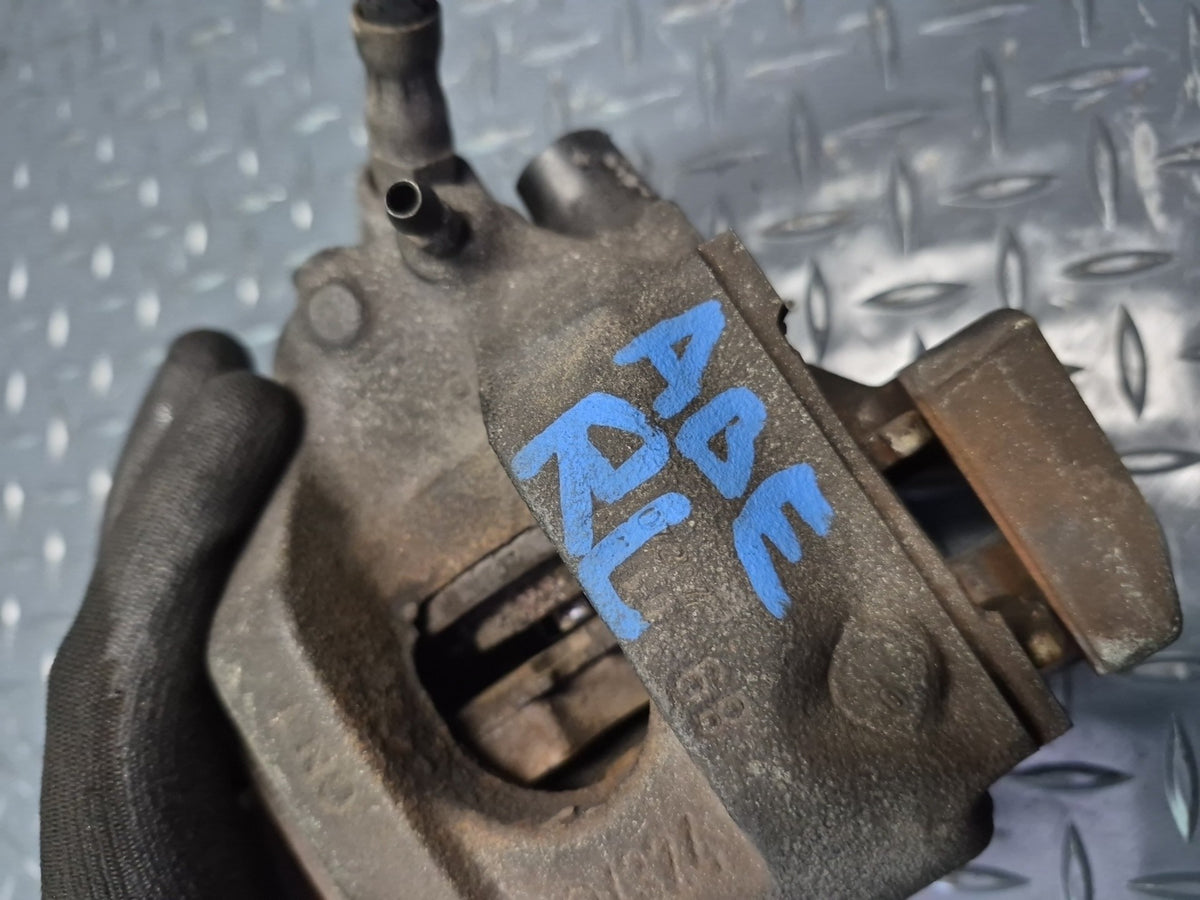 1994-1997 BMW E31 840Ci Rear Left & Right Brake Caliper Set of 2