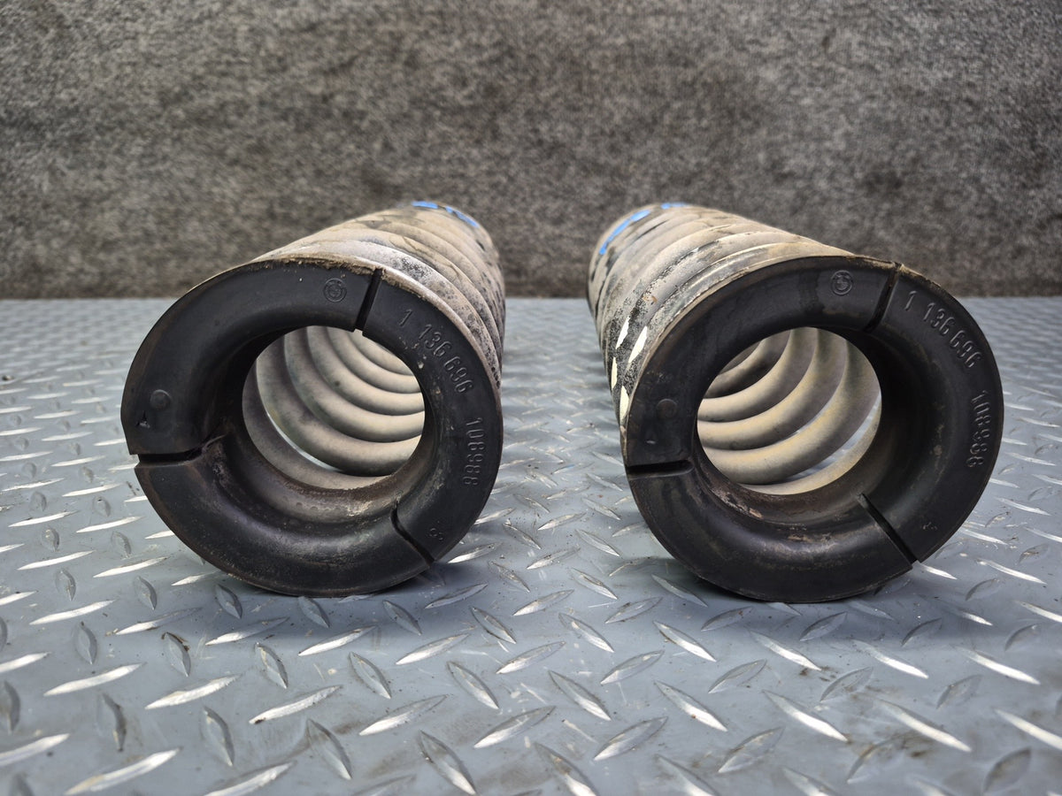 1994-1997 BMW E31 840Ci RWD Rear Left & Right Coil Spring Set of 2
