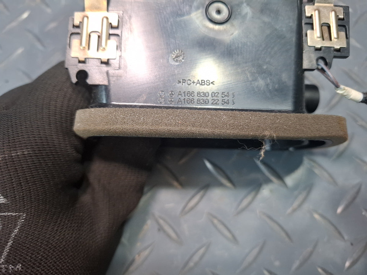 2012-2015 Mercedes W166 Ml-class Dash Front Right Side A/C Air Vent Grille