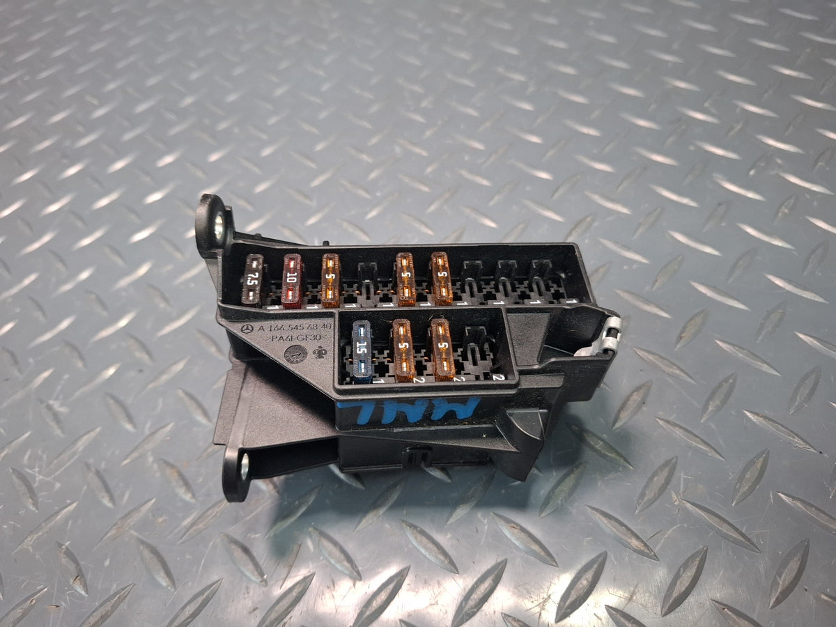2012-2015 Mercedes W166 Ml-class Under Dash Fuse Relay Junction Box Module