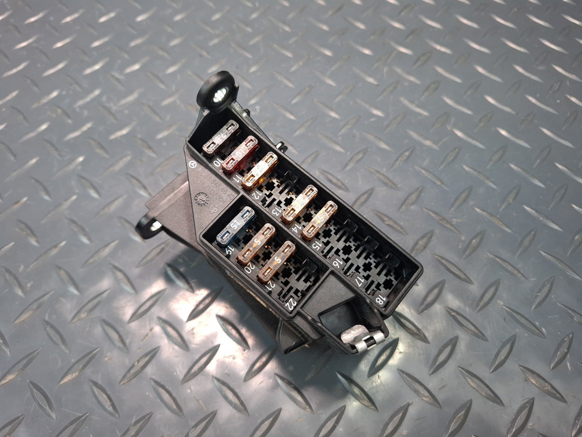 2012-2015 Mercedes W166 Ml-class Under Dash Fuse Relay Junction Box Module