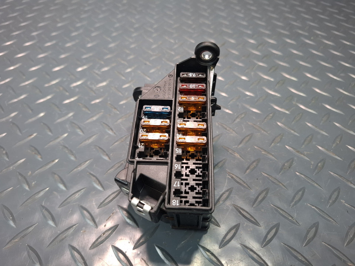 2012-2015 Mercedes W166 Ml-class Under Dash Fuse Relay Junction Box Module