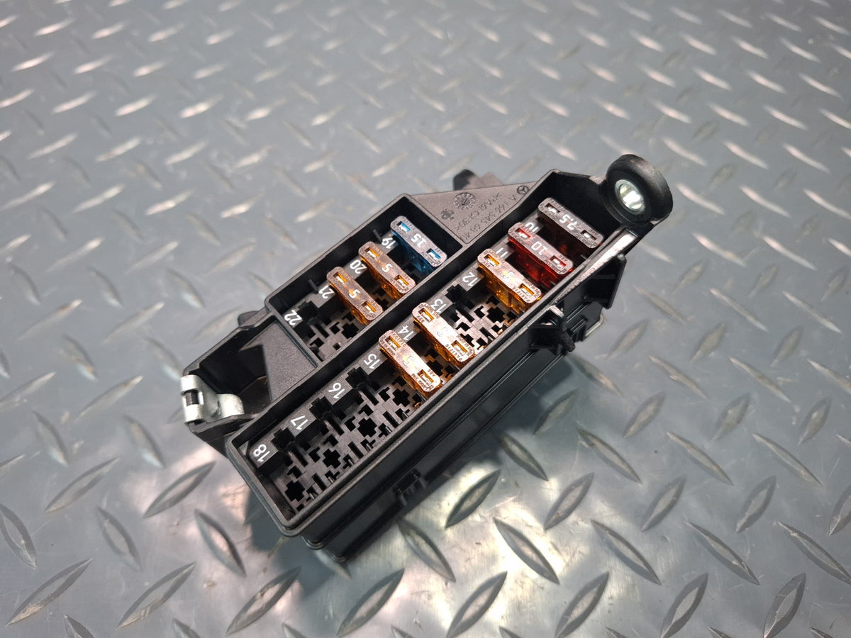 2012-2015 Mercedes W166 Ml-class Under Dash Fuse Relay Junction Box Module