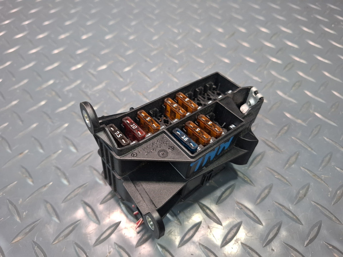 2012-2015 Mercedes W166 Ml-class Under Dash Fuse Relay Junction Box Module