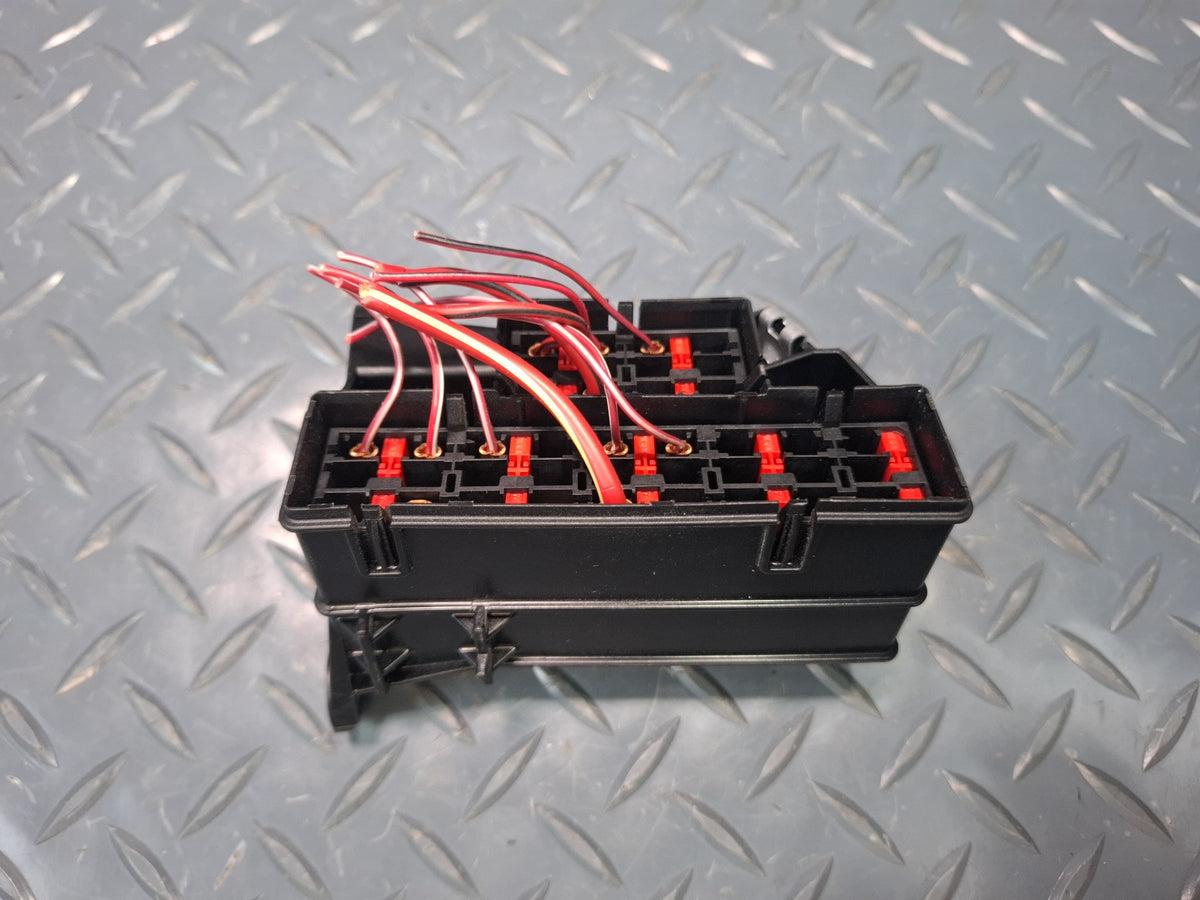 2012-2015 Mercedes W166 Ml-class Under Dash Fuse Relay Junction Box Module