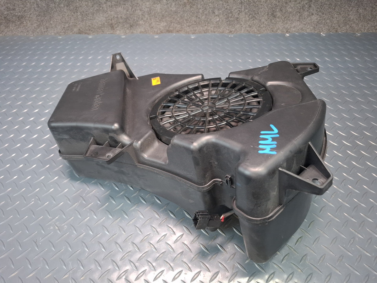 2012-2015 Mercedes X166 W166 Ml-class Rear Subwoofer Speaker Box Harman Kardon