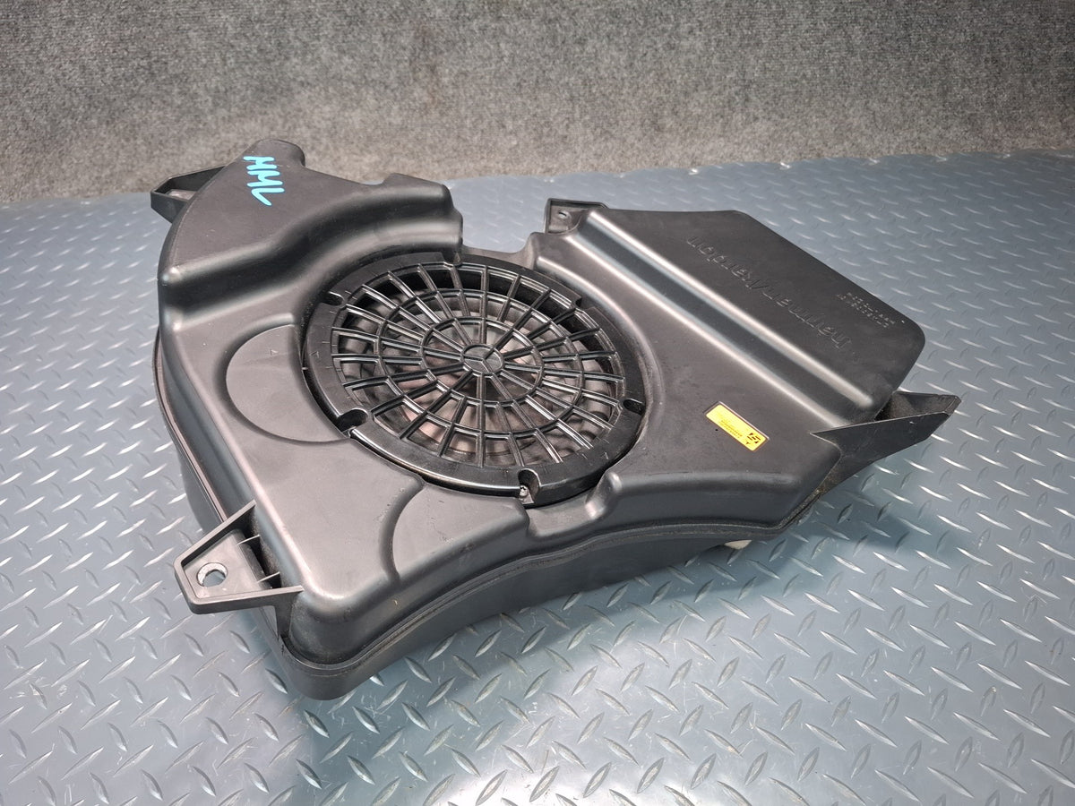 2012-2015 Mercedes X166 W166 Ml-class Rear Subwoofer Speaker Box Harman Kardon