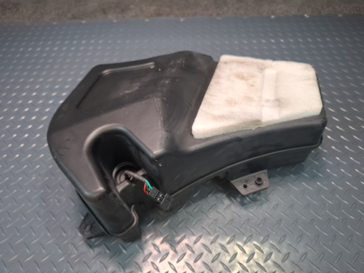 2012-2015 Mercedes X166 W166 Ml-class Rear Subwoofer Speaker Box Harman Kardon