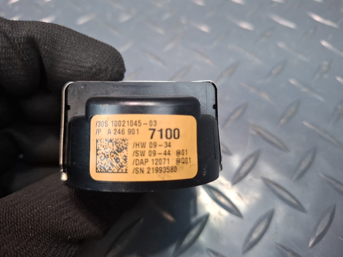 2012-2015 Mercedes X166 W166 GL ML Windshield Rain Solar Light Sensor 2469017100