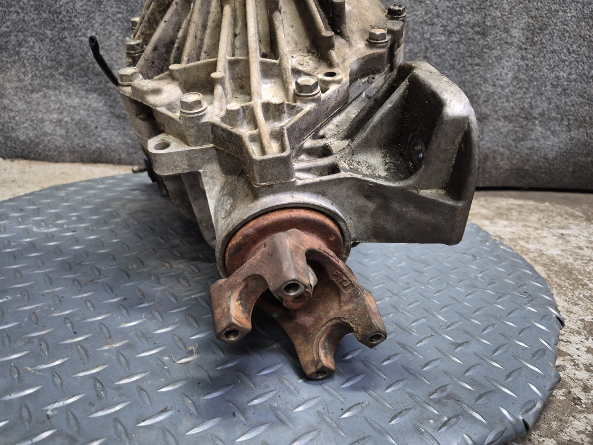 2003-2007 Hummer H2 4WD 4x4 Front Differential Carrier 4.10 Ratio