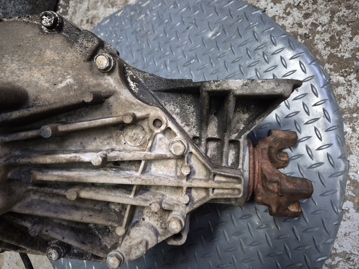 2003-2007 Hummer H2 4WD 4x4 Front Differential Carrier 4.10 Ratio